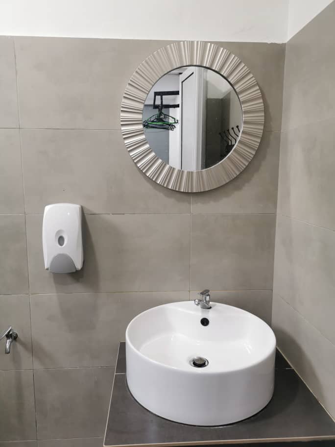 6864cc3c-b3b5-4426-aafa-28b9acf676b3