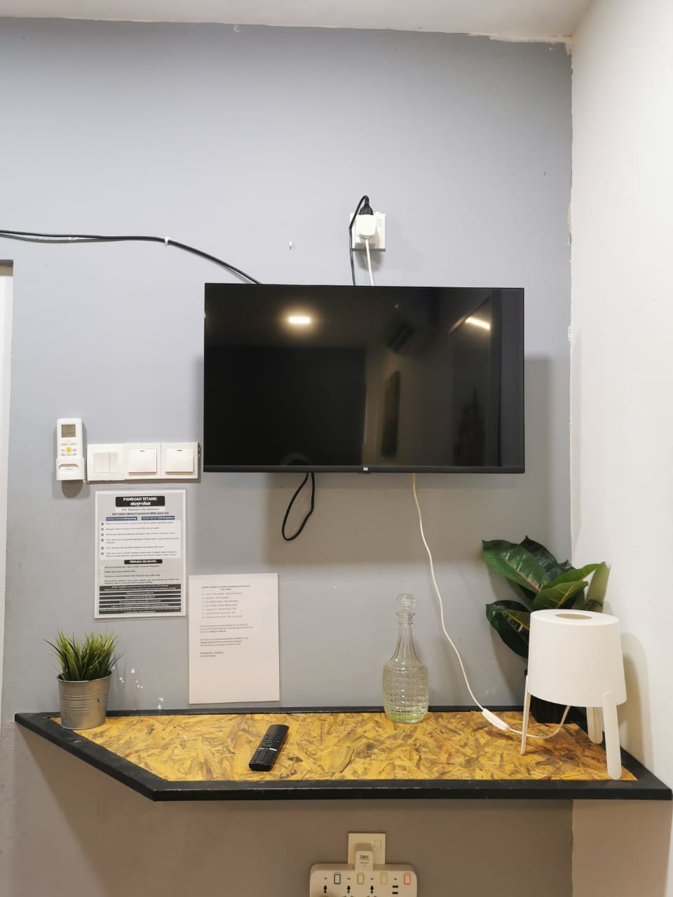 ea30a7d7-e6e2-40cd-b09a-052941b9e2a9